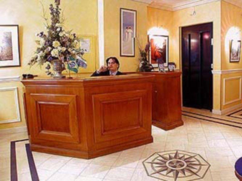 Unic Renoir Saint Germain Hotel Paris Exterior photo