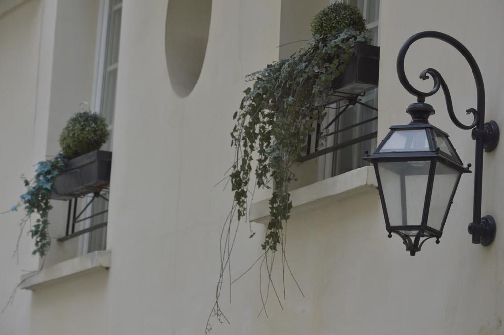 Unic Renoir Saint Germain Hotel Paris Exterior photo